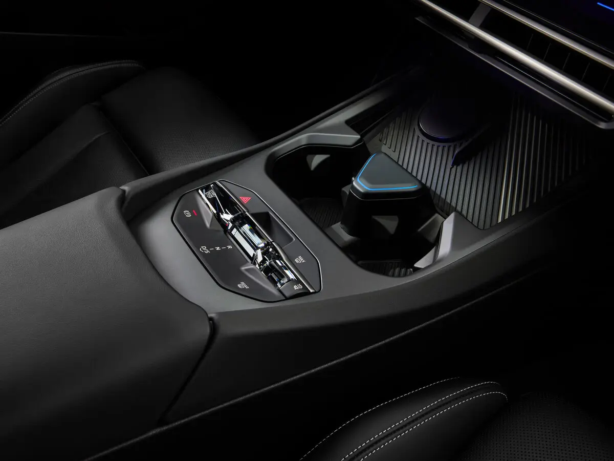 BMW 3 серии VIII (G5x) Седан — сүрөт 11