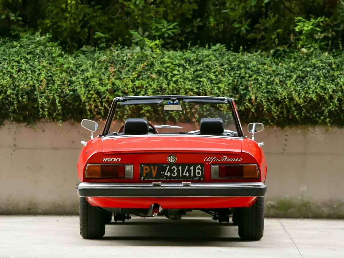 Alfa Romeo Spider I Рестайлинг Кабриолет — photo 5