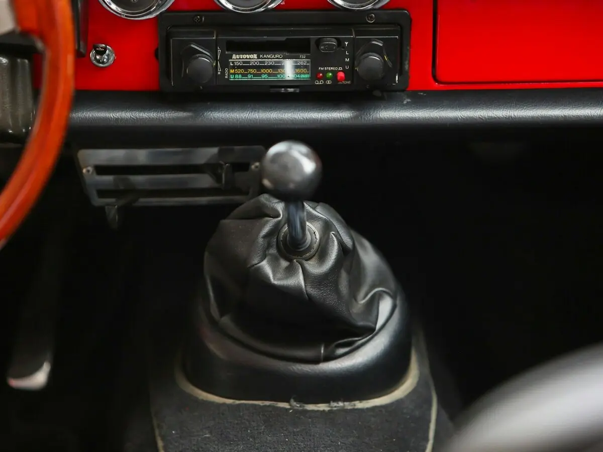 Alfa Romeo Spider I Рестайлинг Кабриолет — photo 13