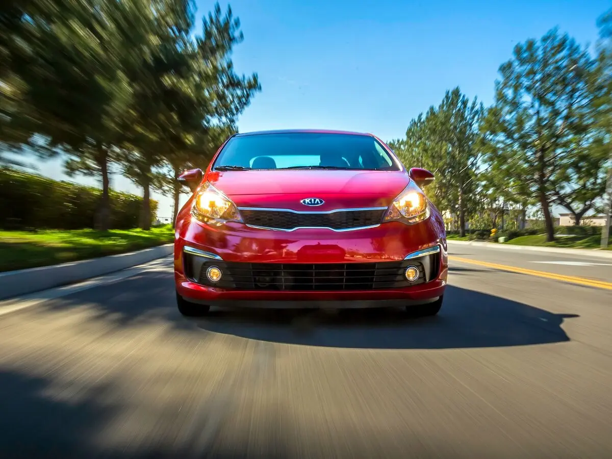 Kia Rio III Рестайлинг (Global market) Седан — фото 3