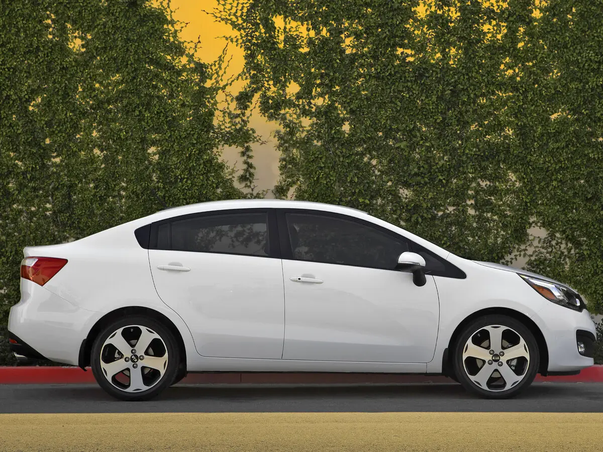Kia Rio III (Global market) Седан — фото 2