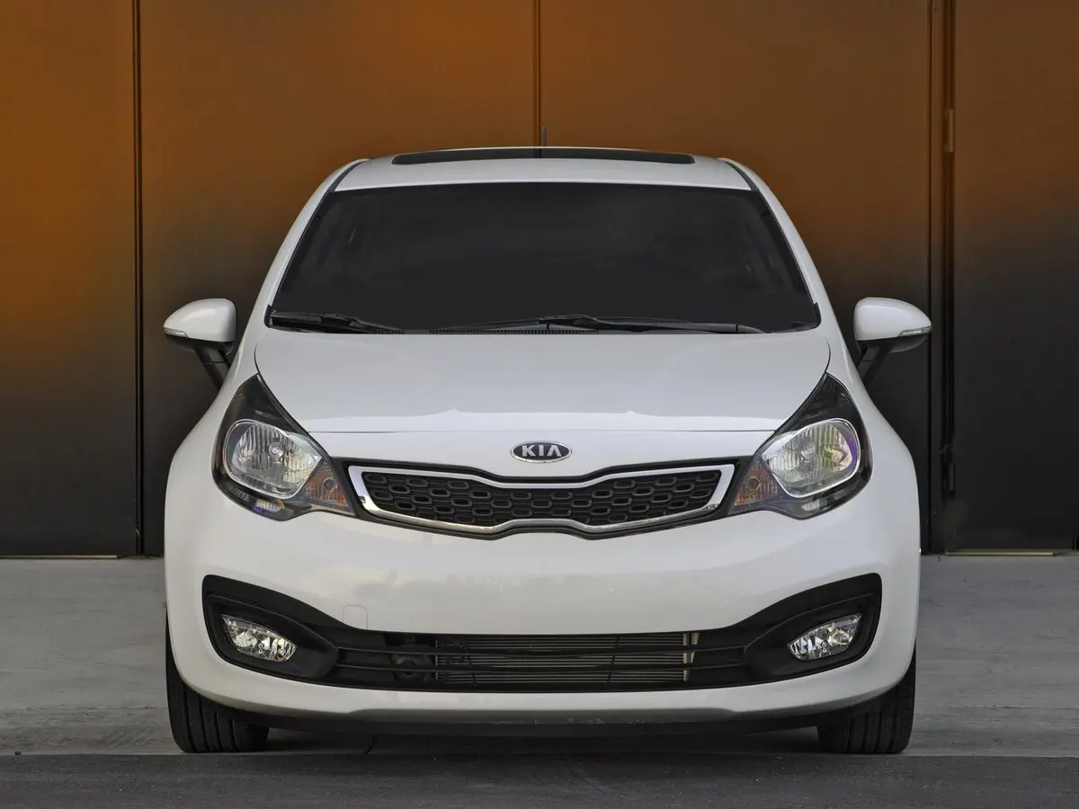 Kia Rio III (Global market) Седан — фото 3
