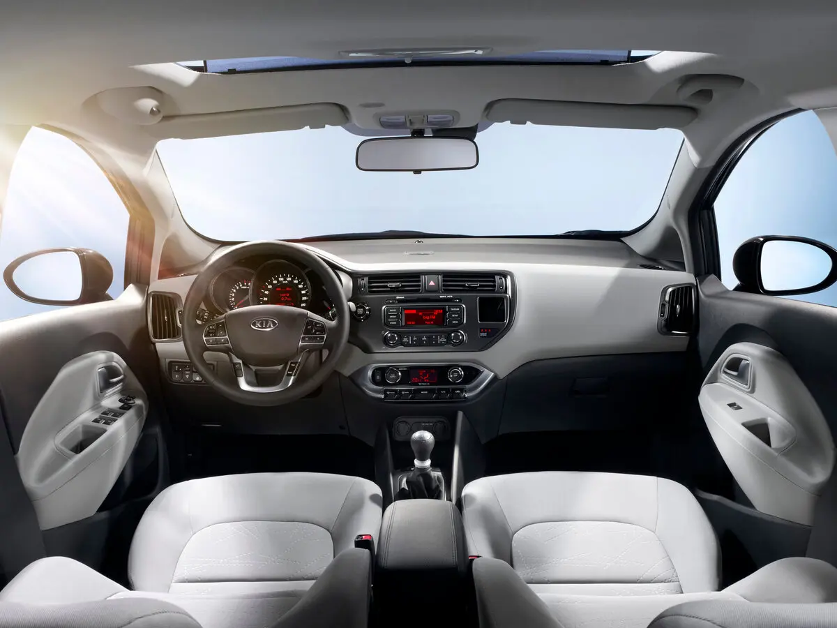 Kia Rio III (Global market) Хэтчбек 5 дв. — фото 6