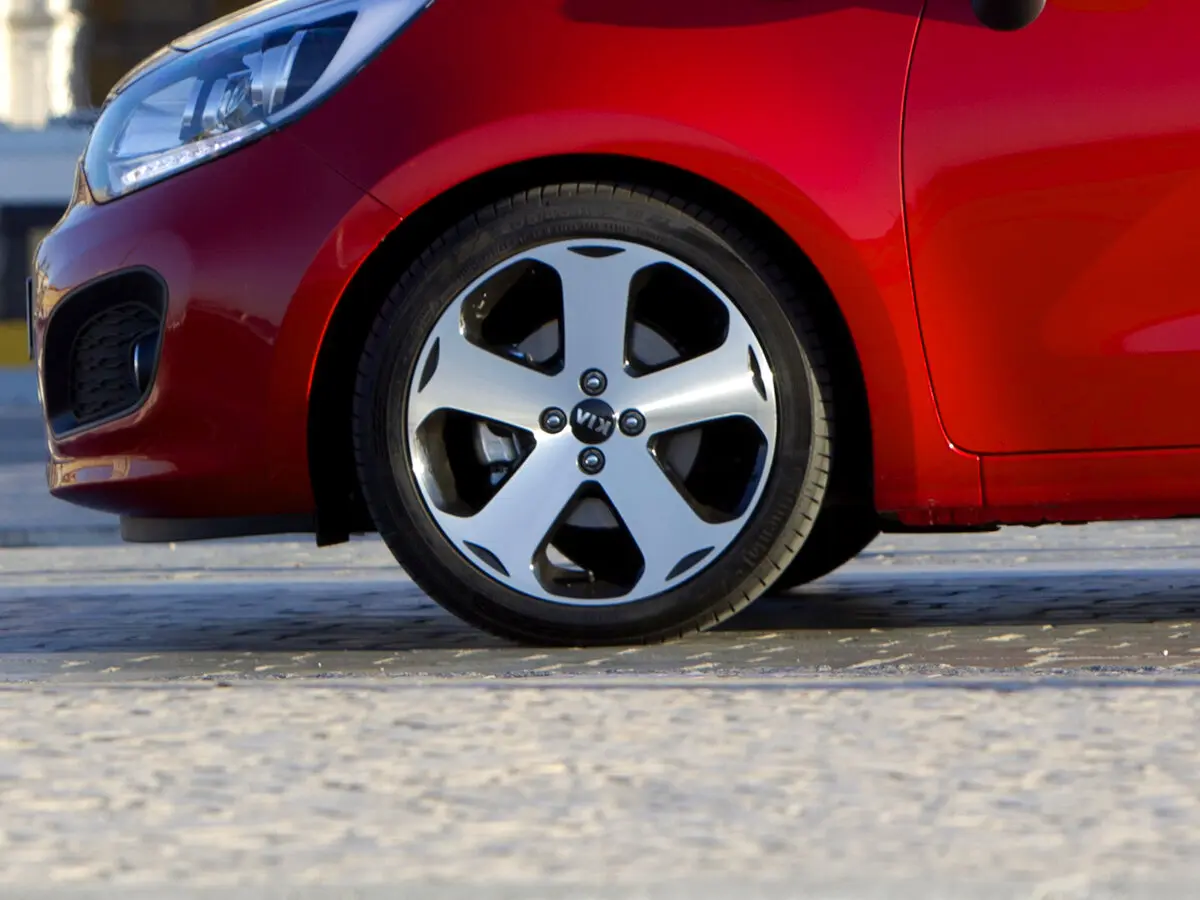 Kia Rio III (Global market) Хэтчбек 5 дв. — фото 10