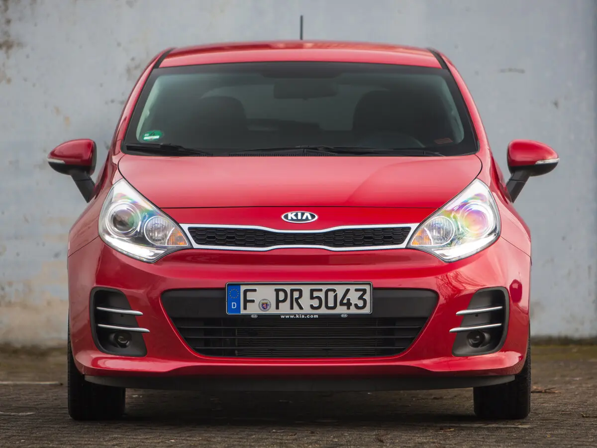 Kia Rio III Рестайлинг (Global market) Хэтчбек 5 дв. — фото 3