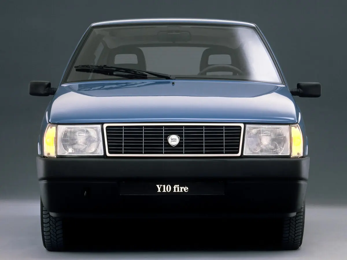 Lancia Y10 I Рестайлинг Хэтчбек 3 дв. — 照片 3