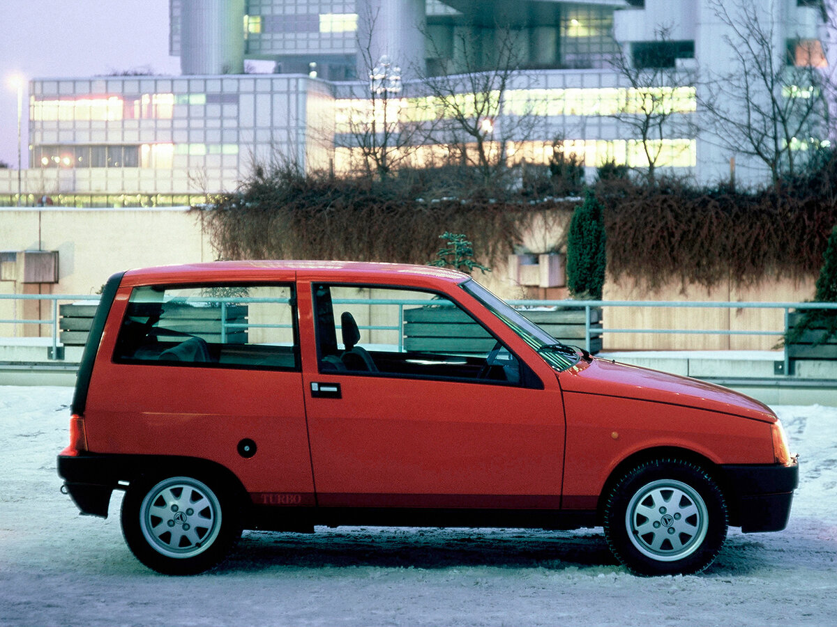 Lancia Y10 i Хэтчбек 3 дв. Turbo — фото 3
