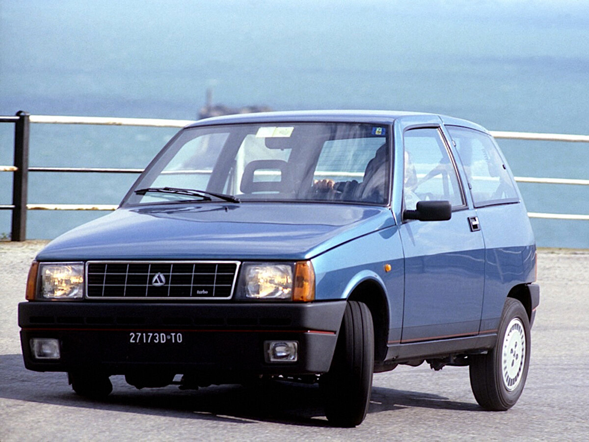 Lancia Y10 i Хэтчбек 3 дв. Turbo — фото 4