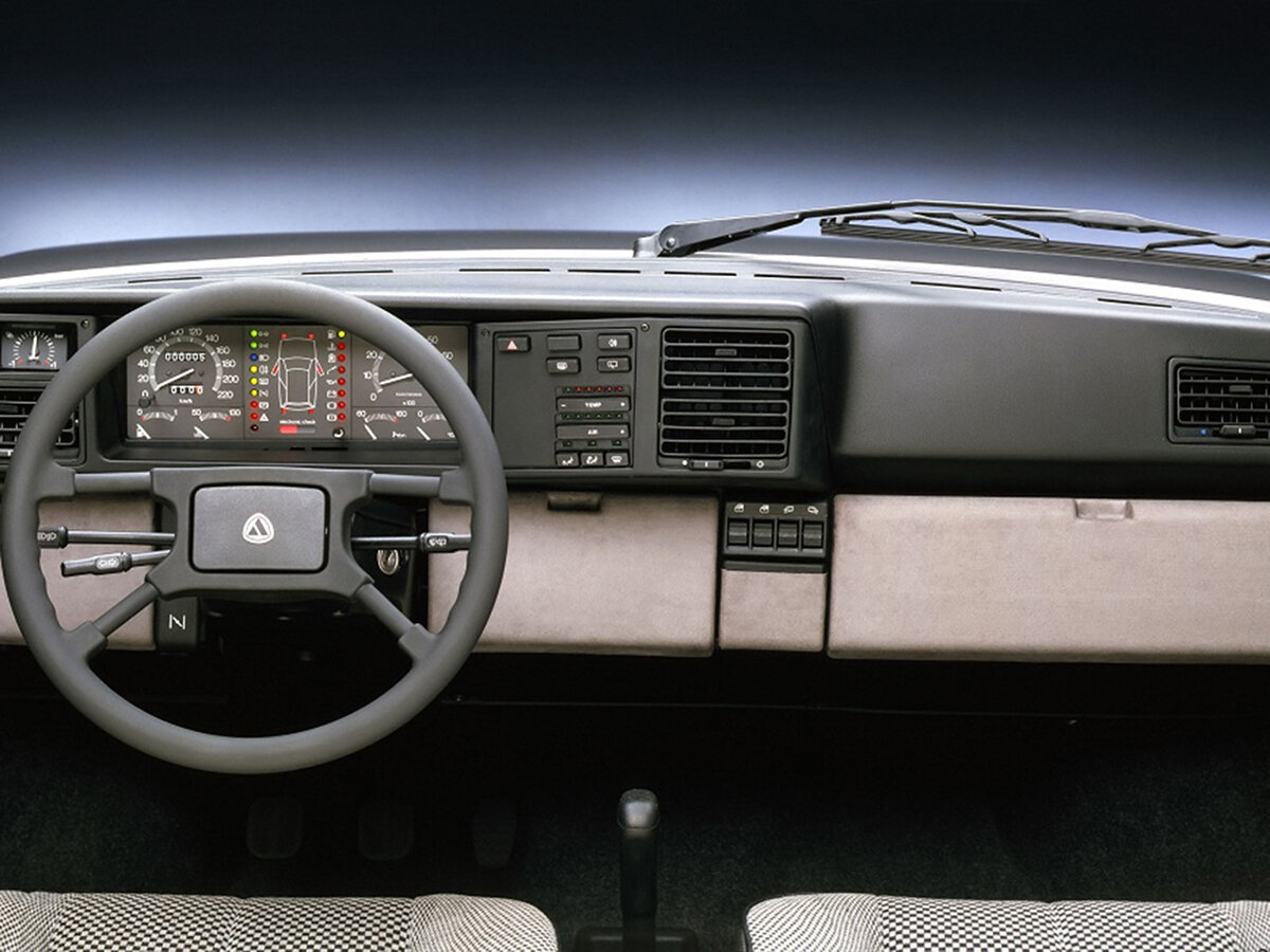 Lancia Y10 i Хэтчбек 3 дв. Turbo — фото 6