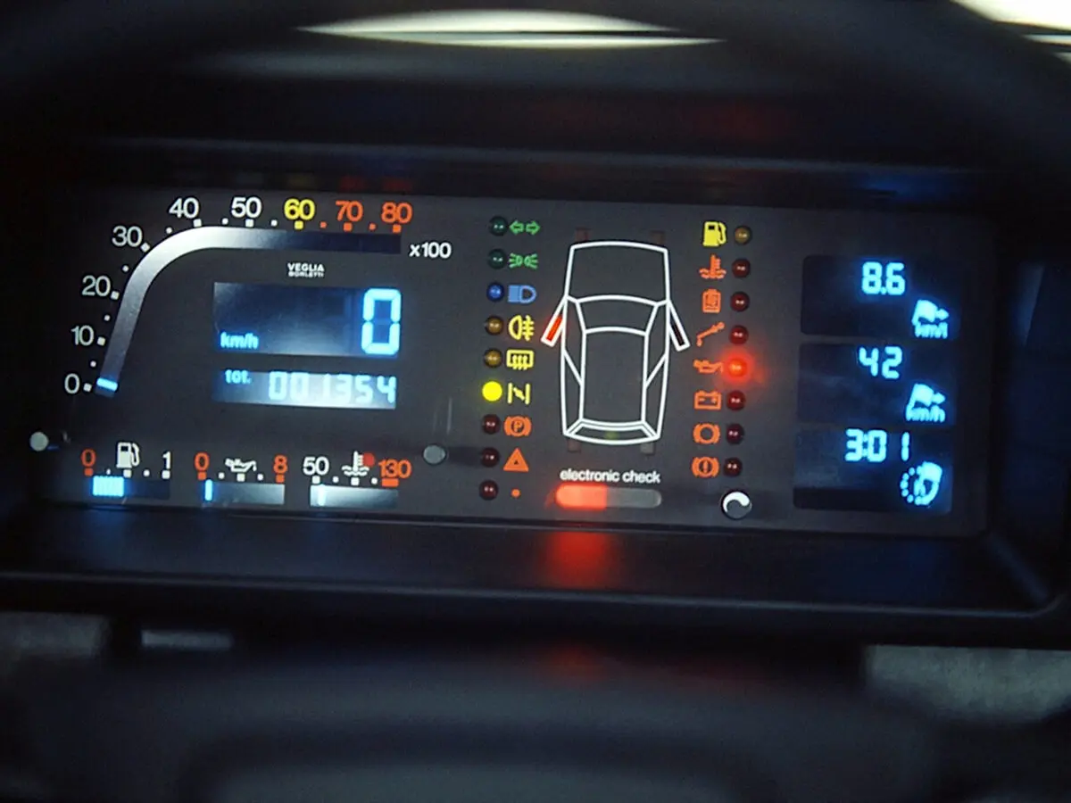 Lancia Y10 i Хэтчбек 3 дв. Turbo — 照片 7