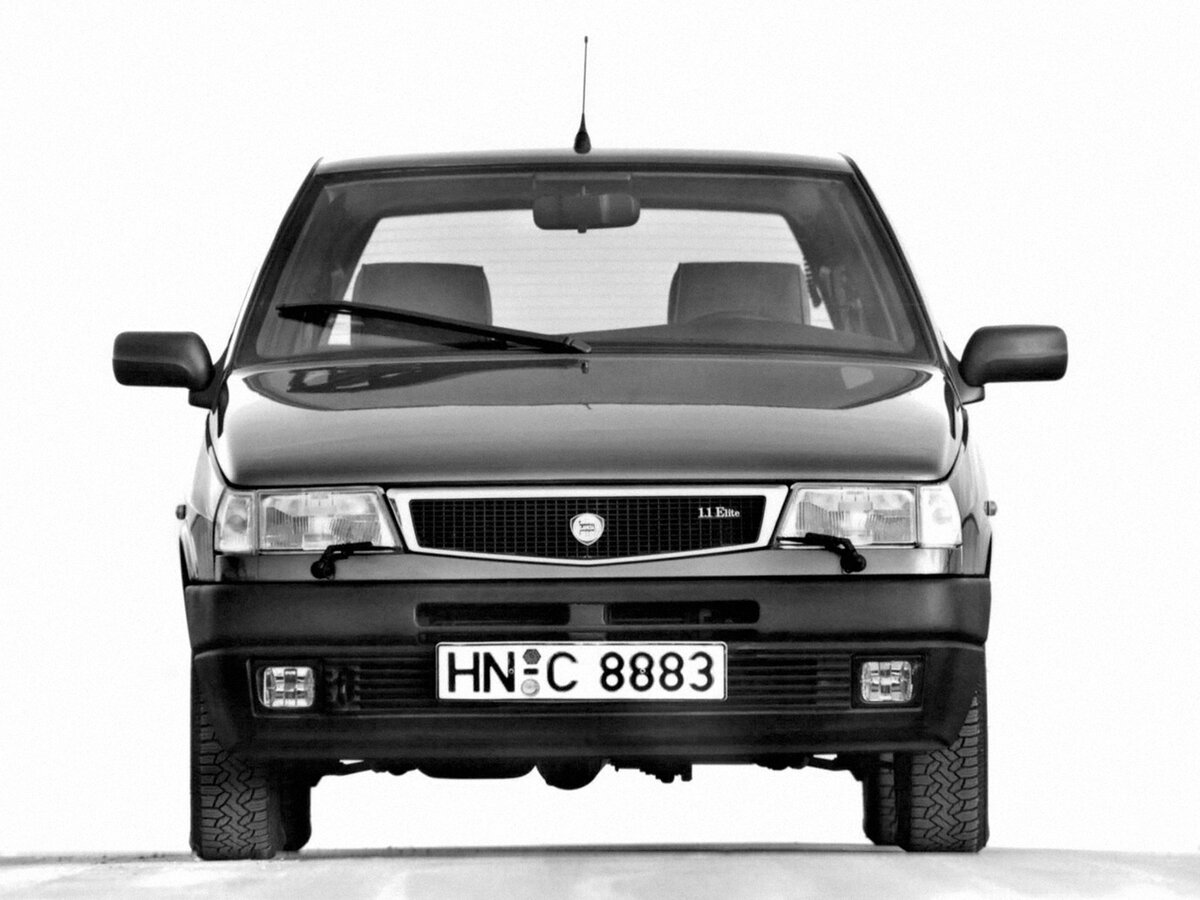Lancia Y10 I Рестайлинг 2 Хэтчбек 3 дв. — фото 4