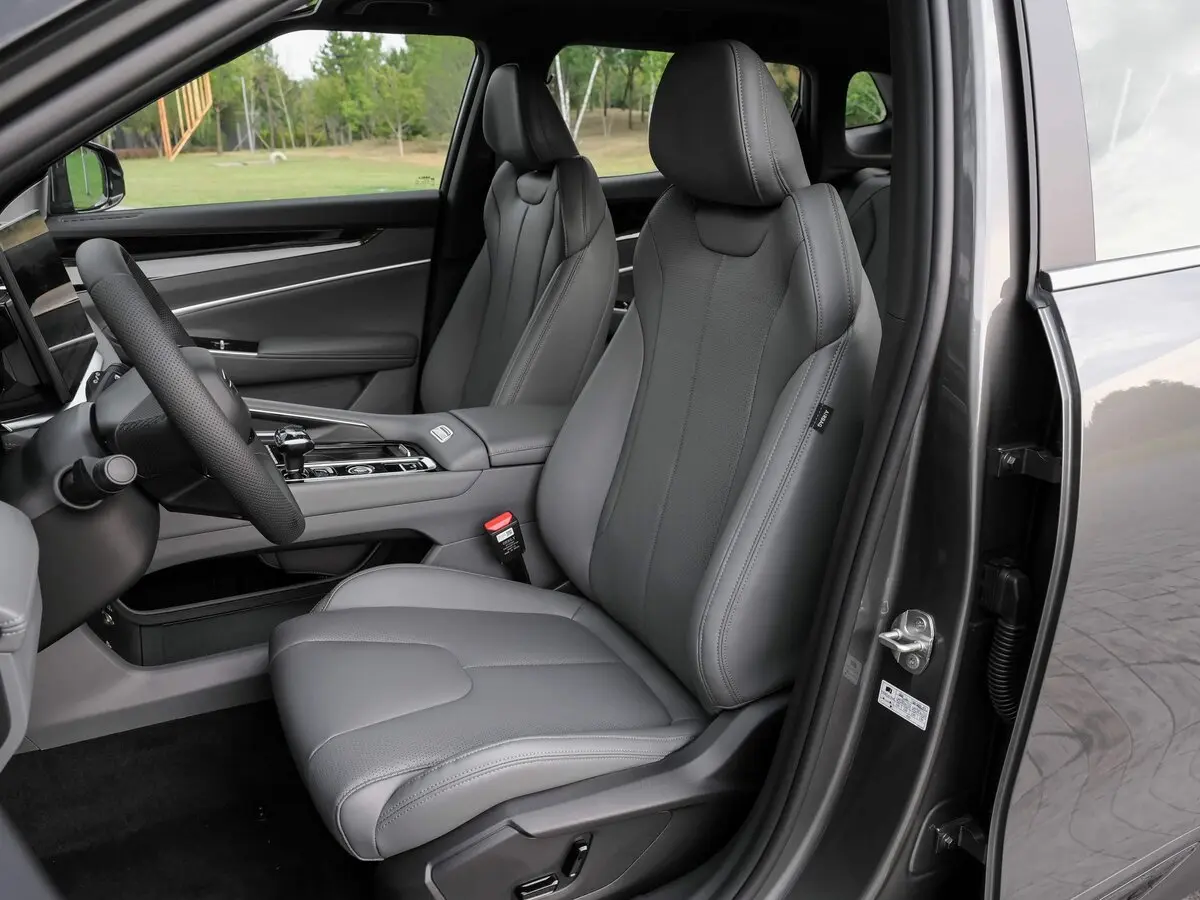 Geely Boyue II Рестайлинг 2 Внедорожник 5 дв. — photo 8