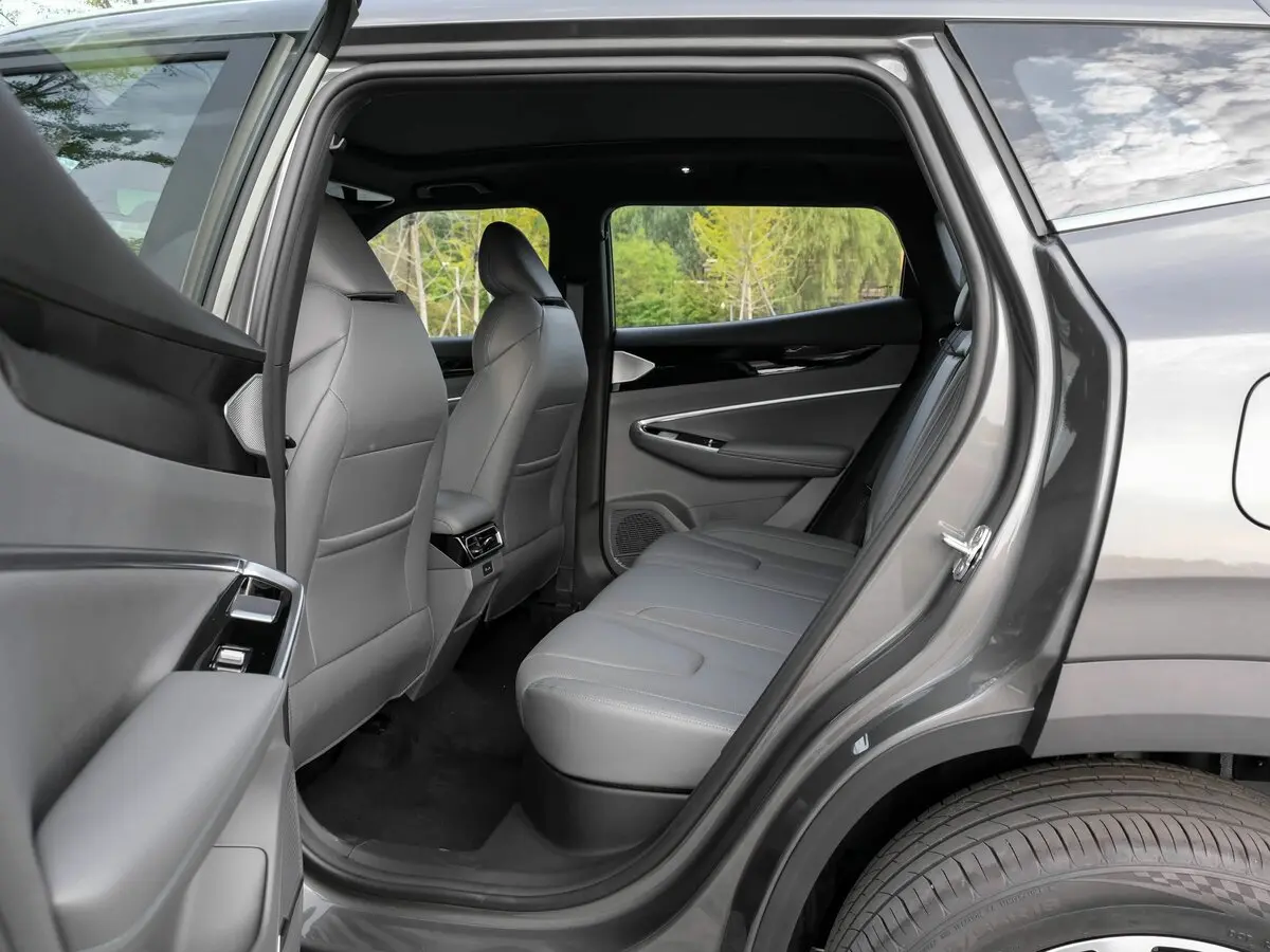 Geely Boyue II Рестайлинг 2 Внедорожник 5 дв. — photo 11