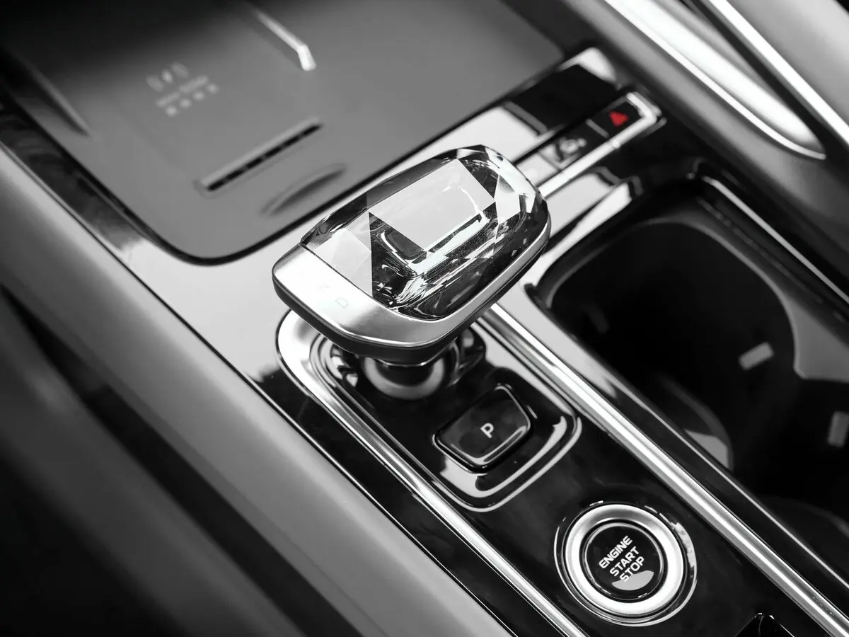 Geely Boyue II Рестайлинг 2 Внедорожник 5 дв. — photo 14
