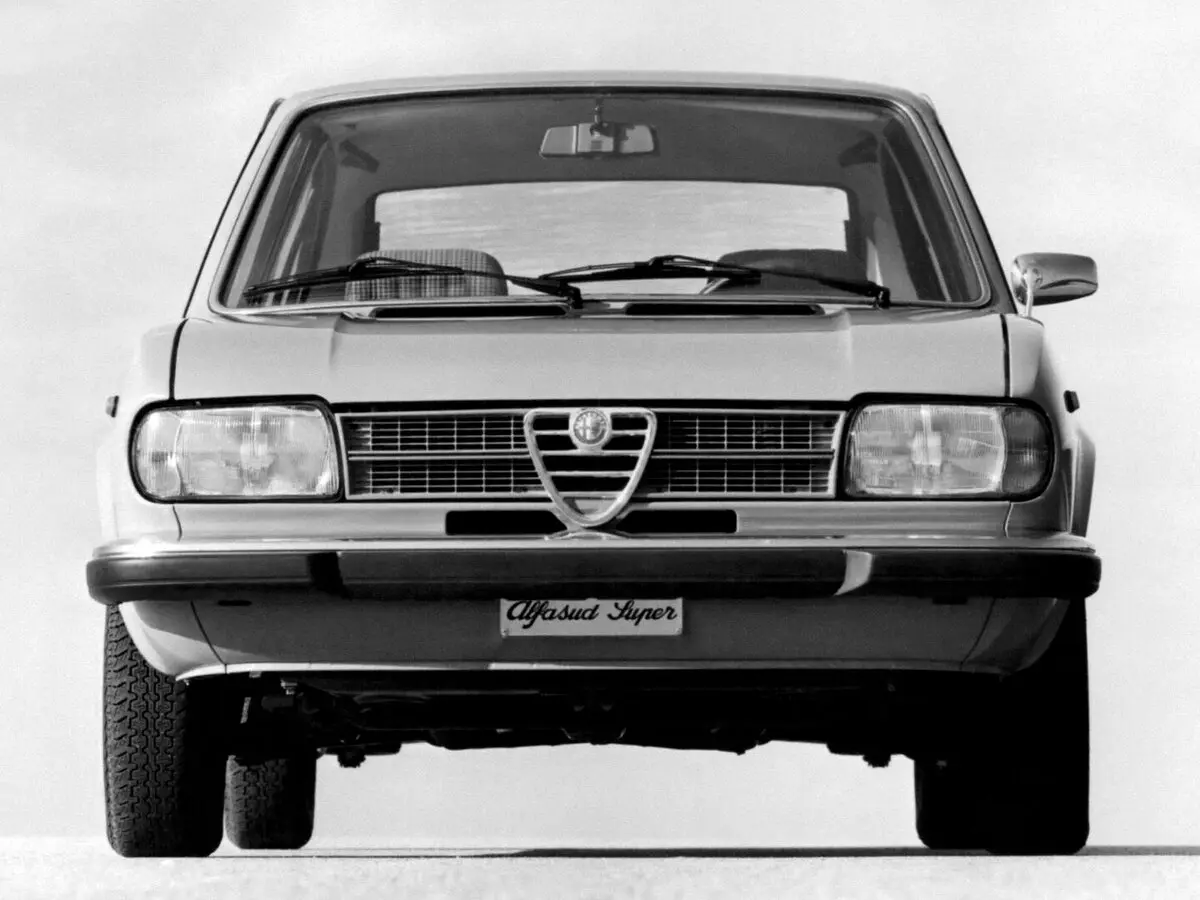 Alfa Romeo Alfasud I Рестайлинг 1 Фастбек Berlina — фото 4