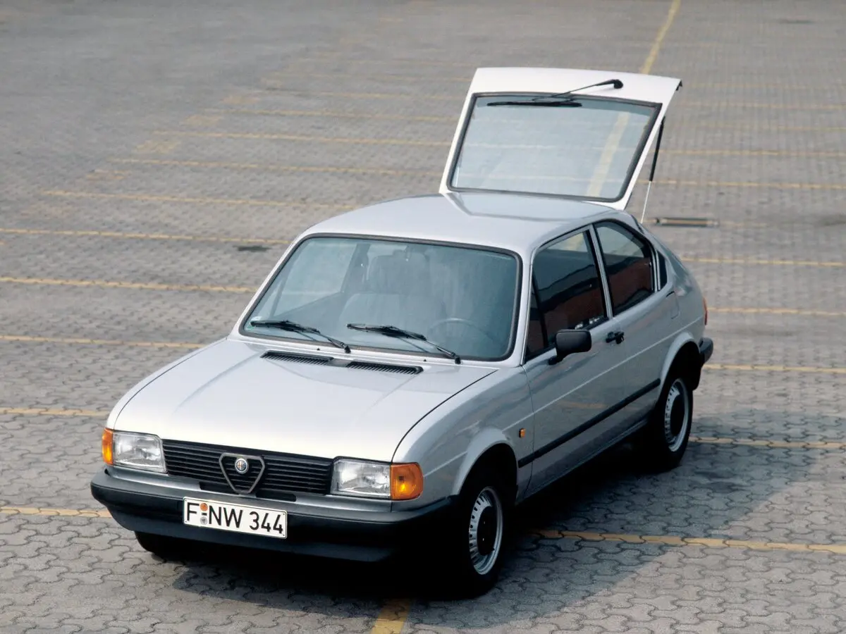 Alfa Romeo Alfasud I Рестайлинг 2 Хэтчбек 3 дв.