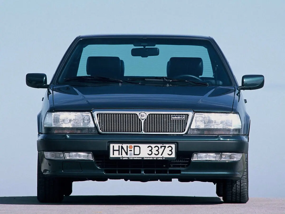 Lancia Thema I Рестайлинг 2 Седан — 照片 2