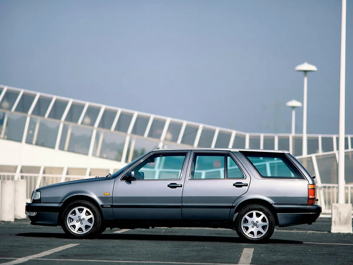 Lancia Thema I Рестайлинг 2 Универсал 5 дв. — 照片 2