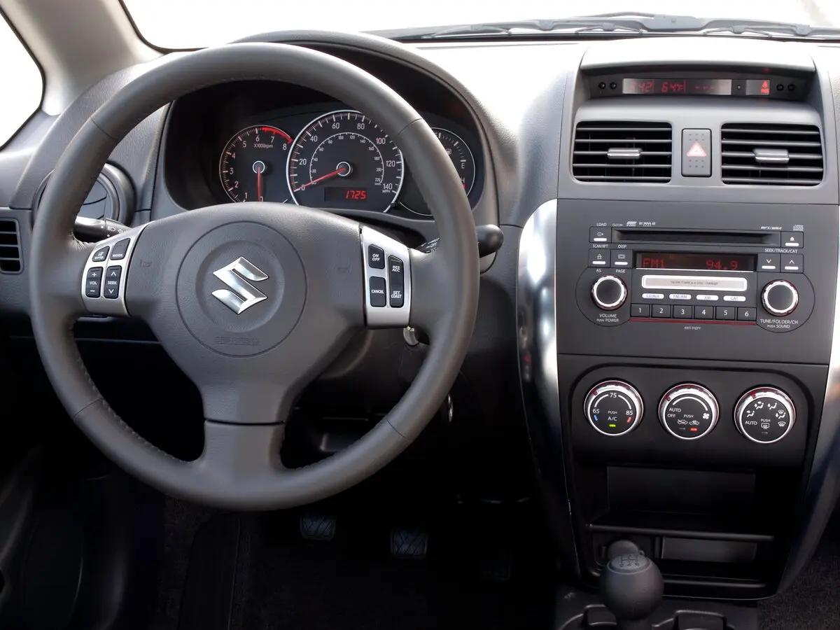 Suzuki SX4 I (Classic) Седан — photo 4