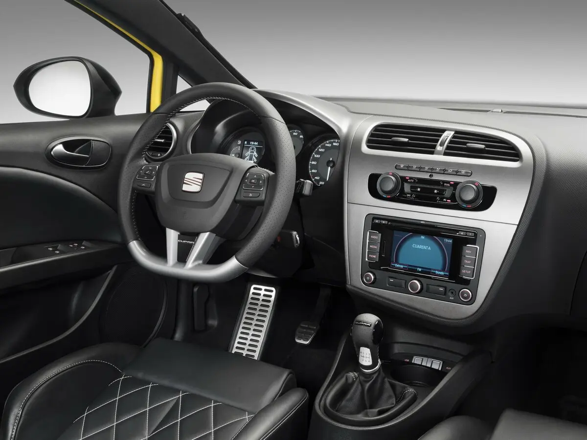 SEAT Leon Cupra II Хэтчбек 5 дв. — photo 4