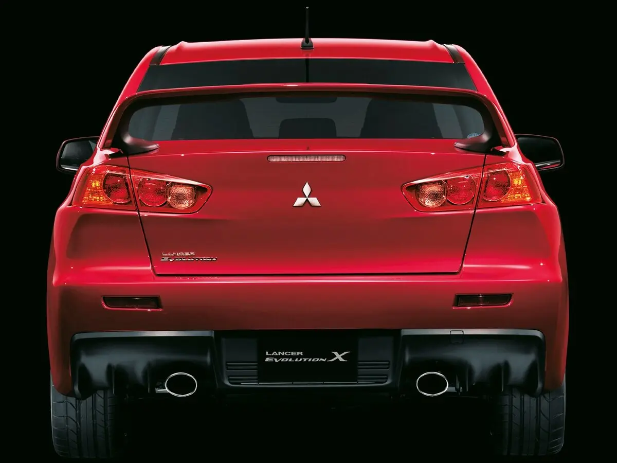 Mitsubishi Lancer Evolution X Седан — сүрөт 4