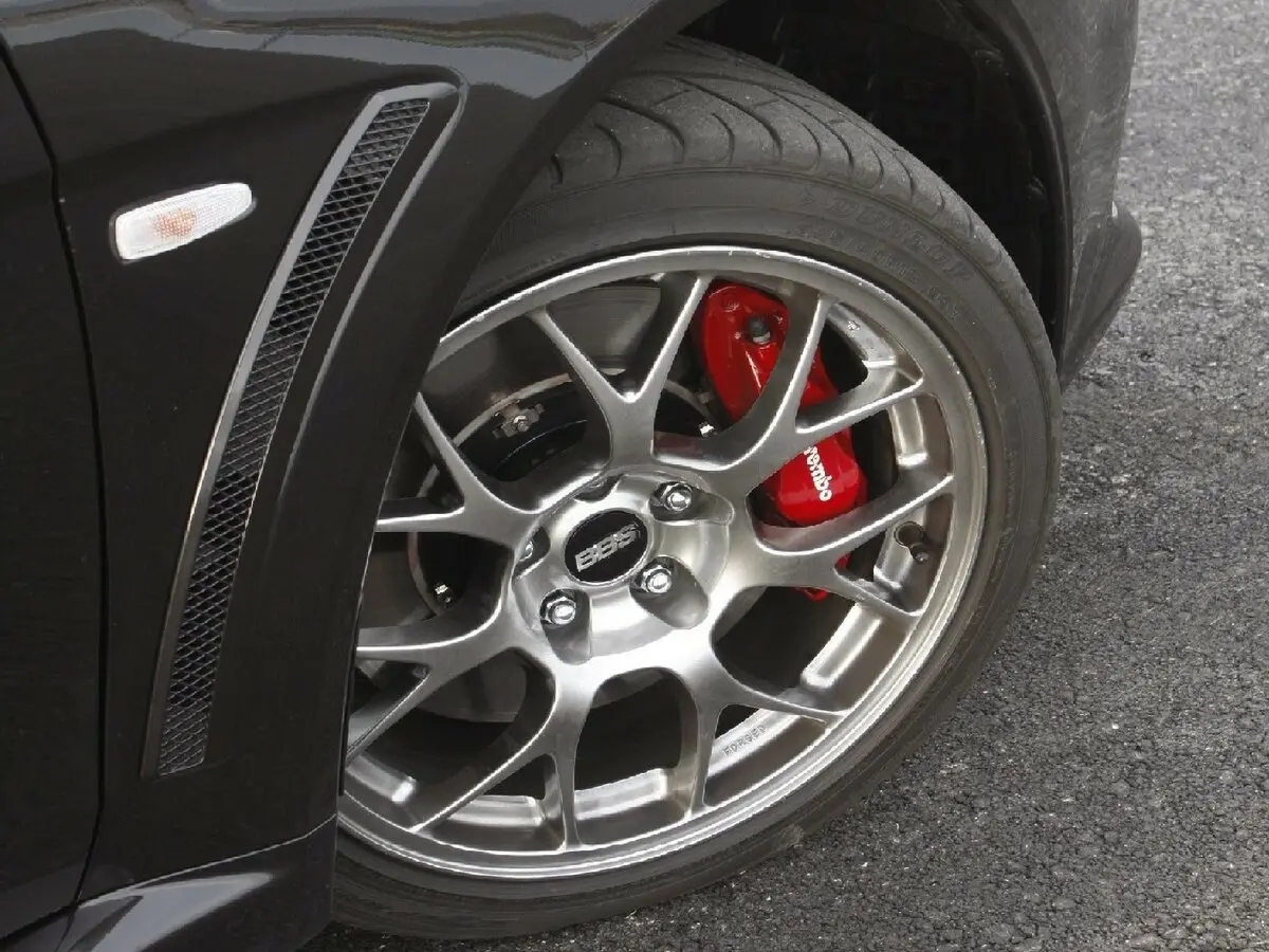 Mitsubishi Lancer Evolution X Седан — сүрөт 18