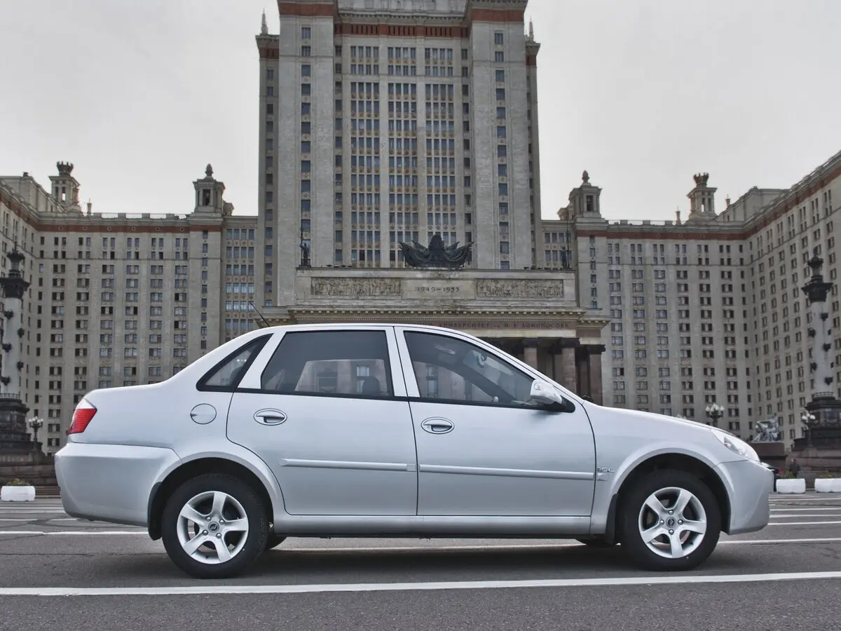 Lifan Breez (520) 2007 – 2014 Седан — 照片 2
