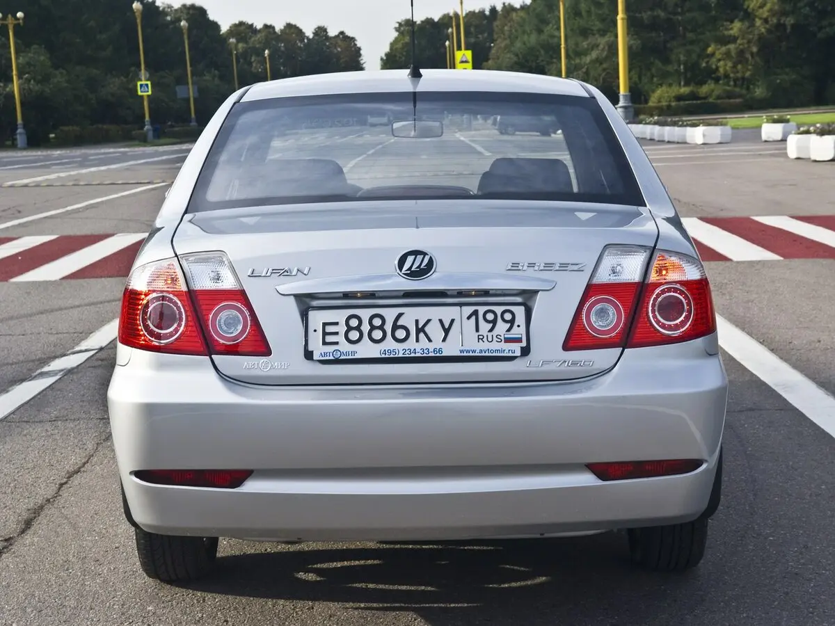 Lifan Breez (520) 2007 – 2014 Седан — 照片 4