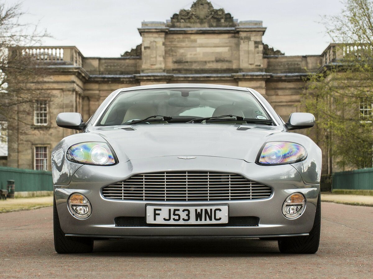 Aston Martin Vanquish I Купе — фото 3