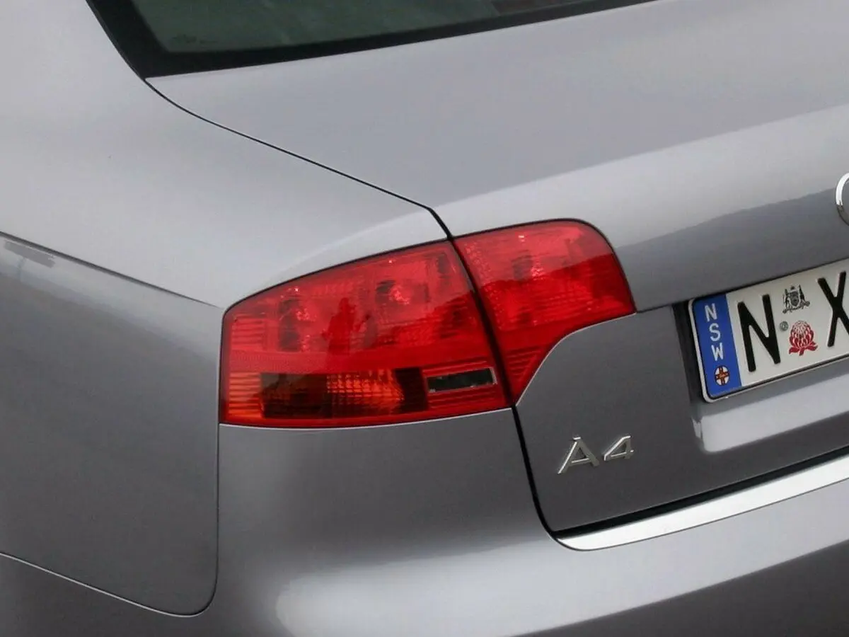 Audi A4 III (B7) Седан — сүрөт 11
