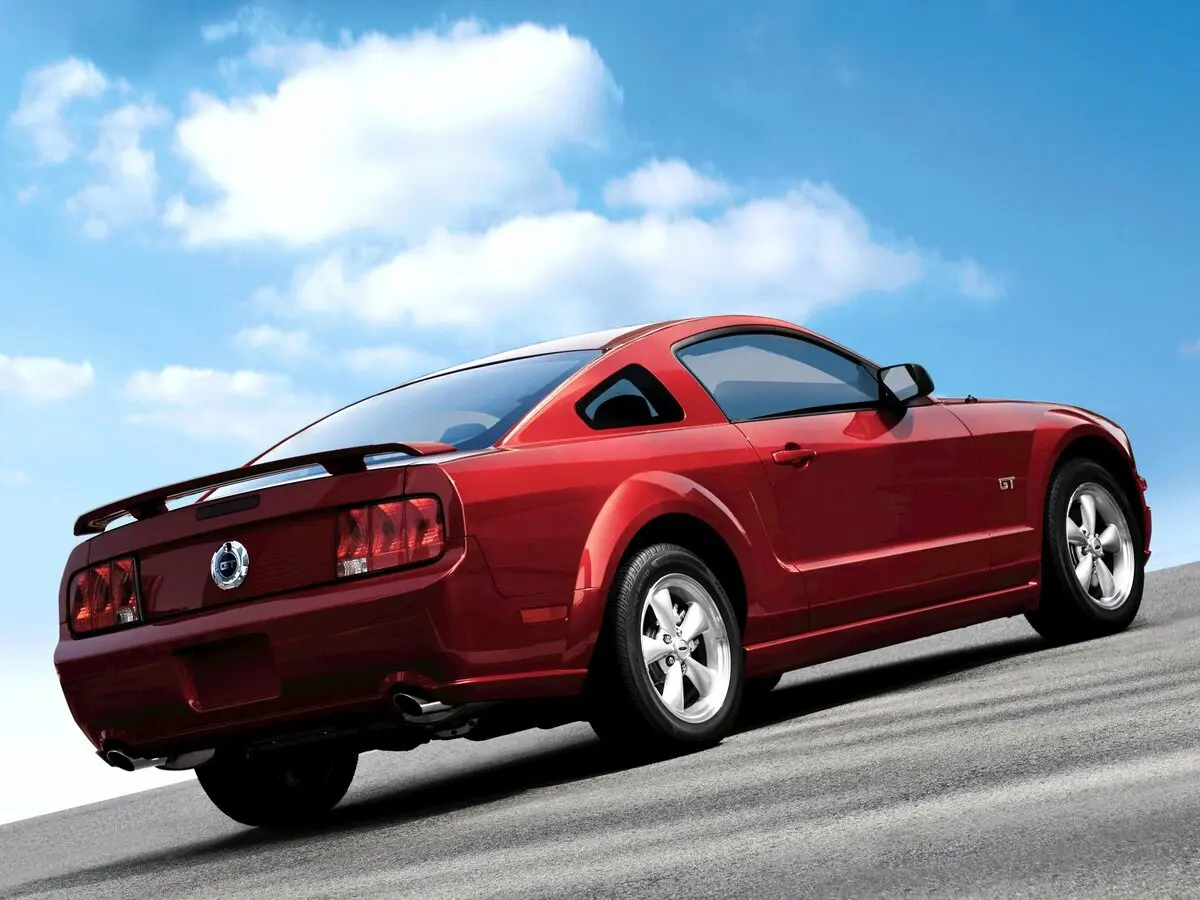 Ford Mustang V Купе — 照片 5
