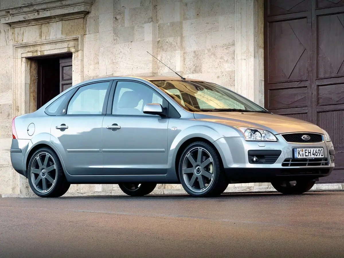 Ford Focus II Седан