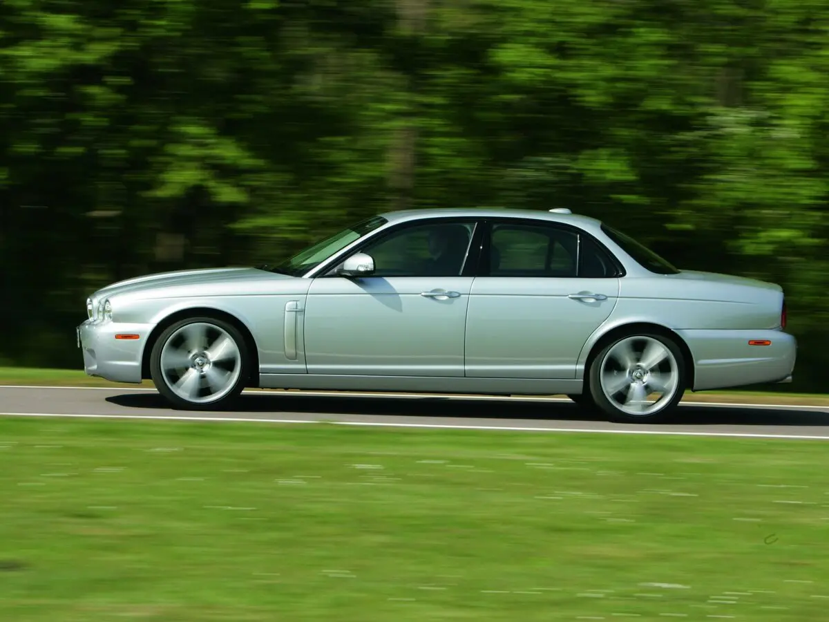 Jaguar XJR III (X358) Седан — сүрөт 2