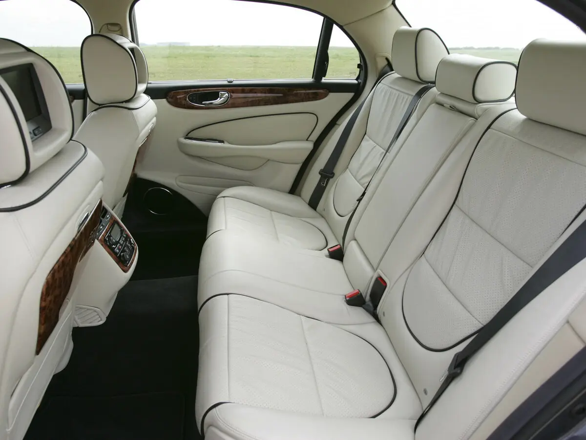 Jaguar XJR III (X358) Седан — сүрөт 9