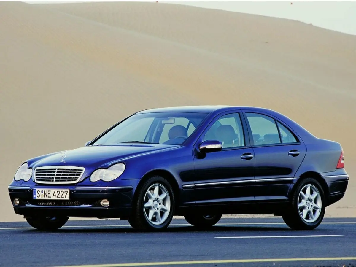 Mercedes-Benz C-Класс II (W203) Седан — сүрөт 2