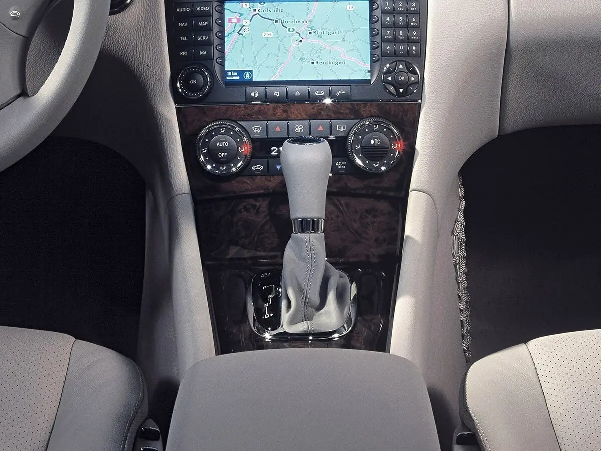 Mercedes-Benz C-Класс II (W203) Седан — сүрөт 7