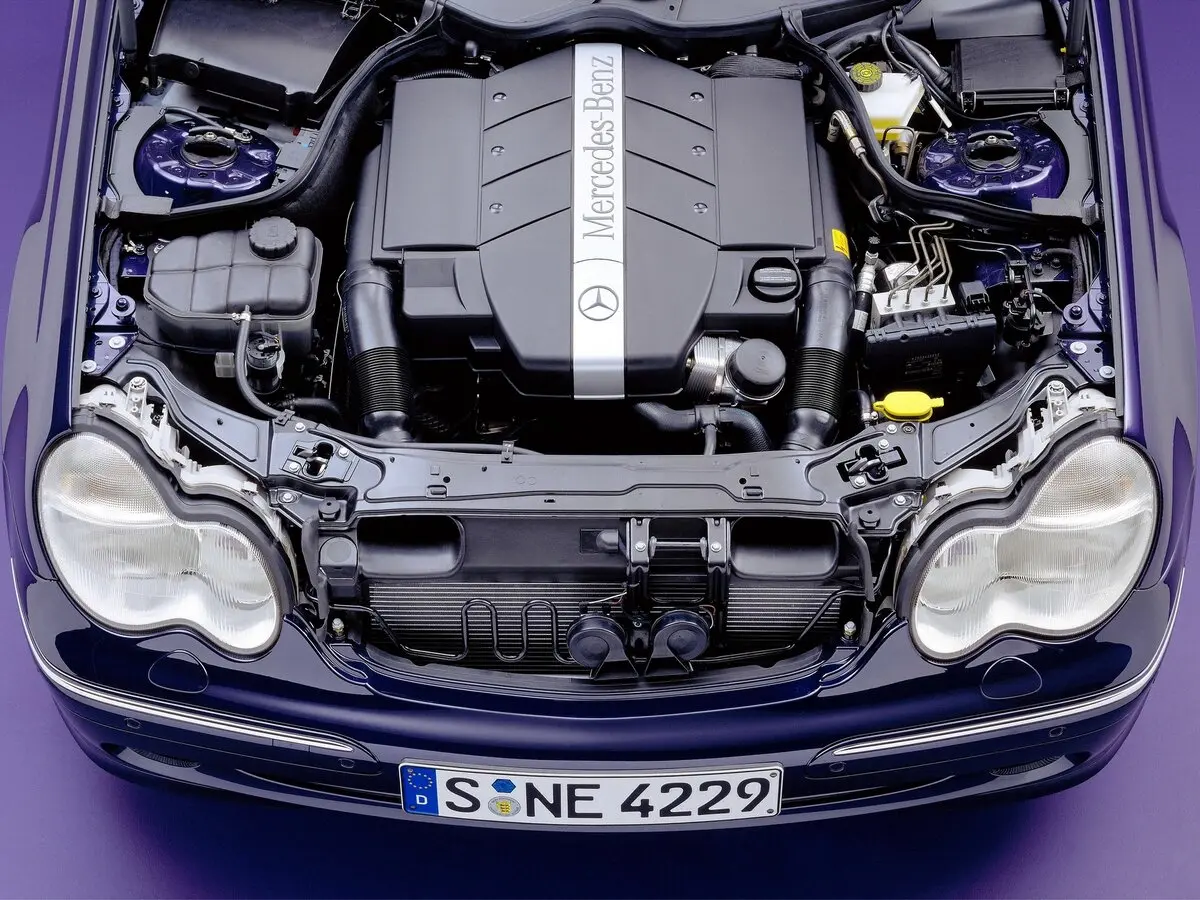 Mercedes-Benz C-Класс II (W203) Седан — сүрөт 9