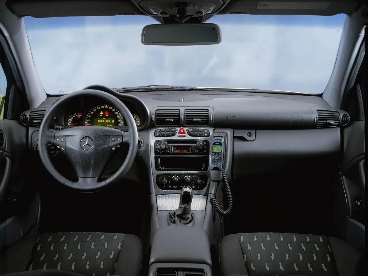 Mercedes-Benz C-Класс II (W203) Хэтчбек 3 дв. — сүрөт 6