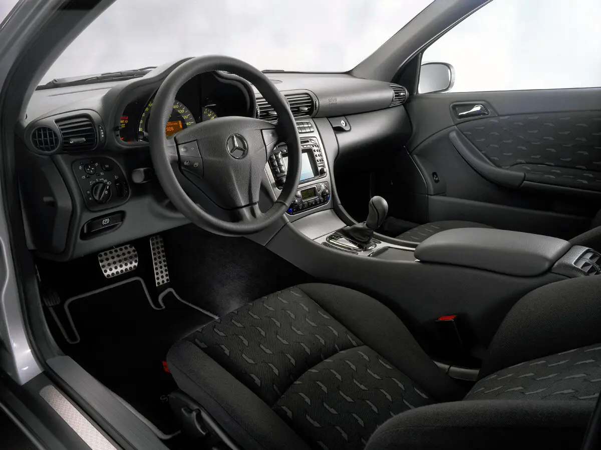 Mercedes-Benz C-Класс II (W203) Хэтчбек 3 дв. — сүрөт 8