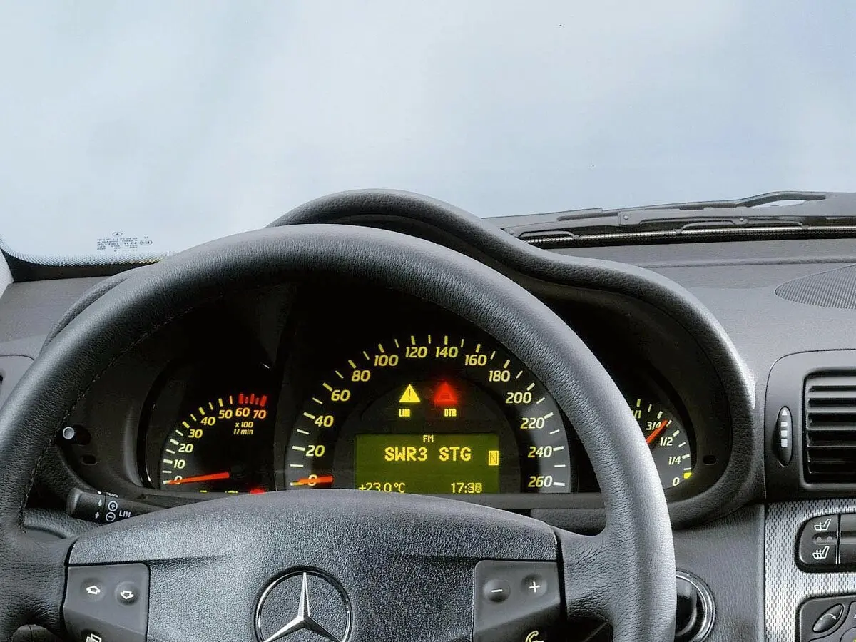 Mercedes-Benz C-Класс II (W203) Хэтчбек 3 дв. — сүрөт 9