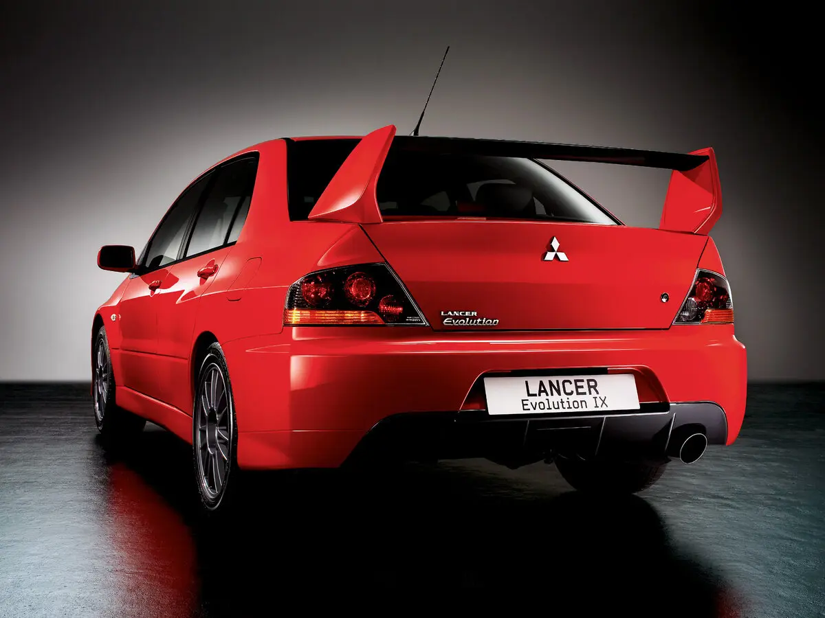 Mitsubishi Lancer Evolution IX Седан — photo 5