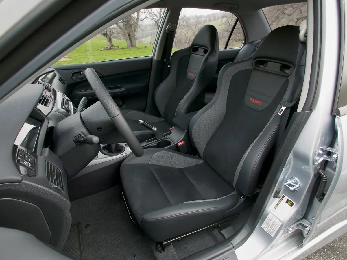Mitsubishi Lancer Evolution IX Седан — photo 8