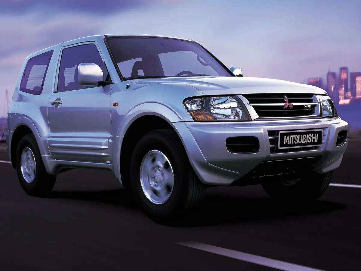 Mitsubishi Pajero III Внедорожник 3 дв. — сүрөт 3