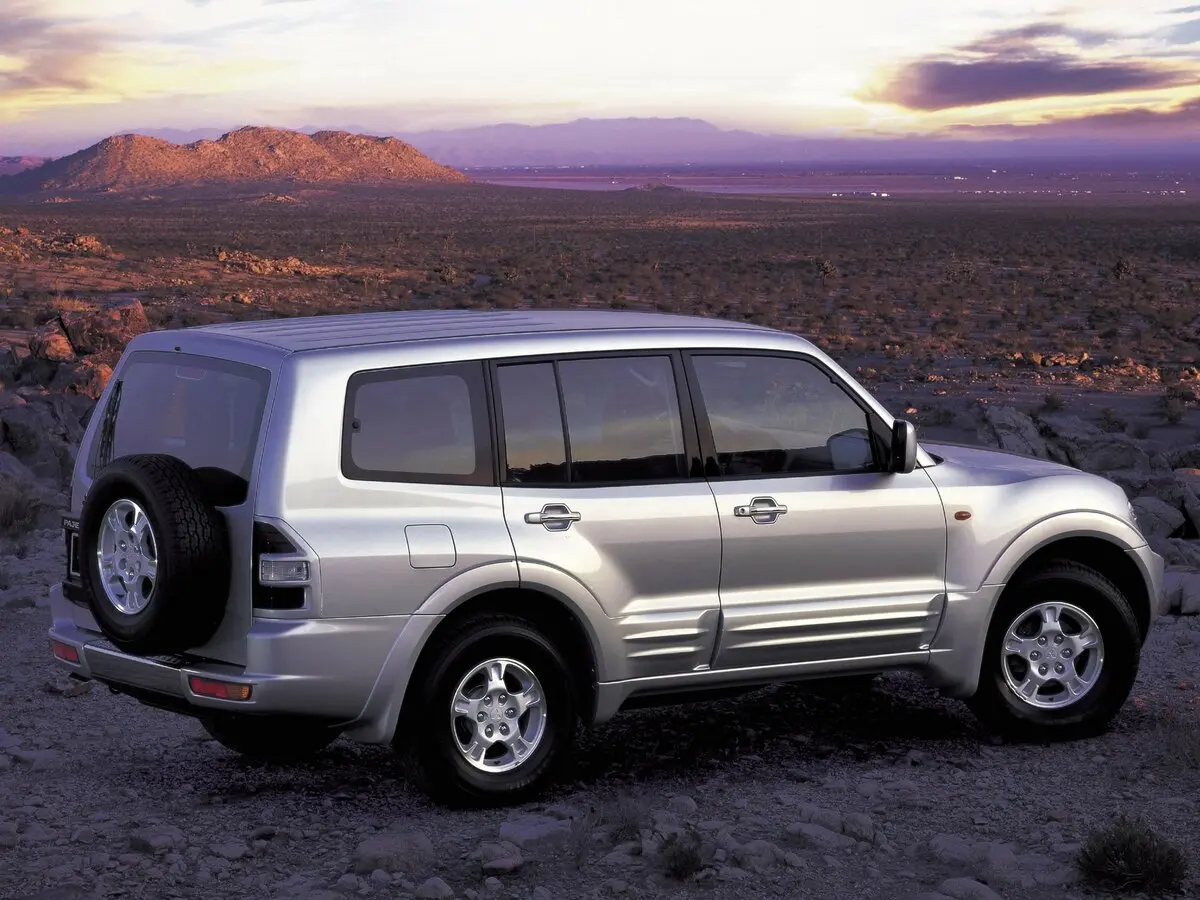 Mitsubishi Pajero III Внедорожник 5 дв. — сүрөт 6