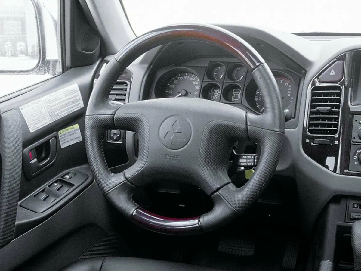 Mitsubishi Pajero III Внедорожник 5 дв. — сүрөт 8