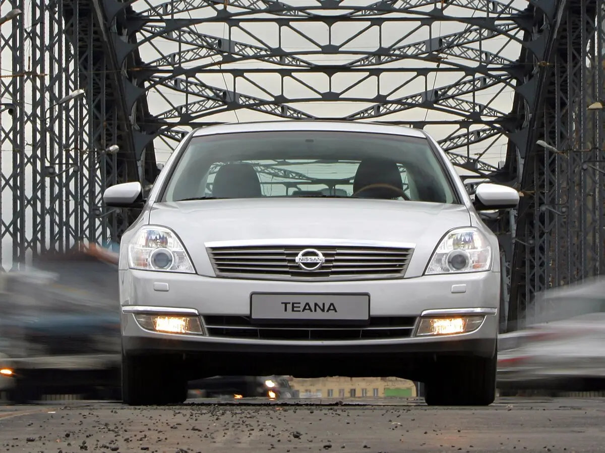 Nissan Teana I (J31) Рестайлинг Седан — сүрөт 3