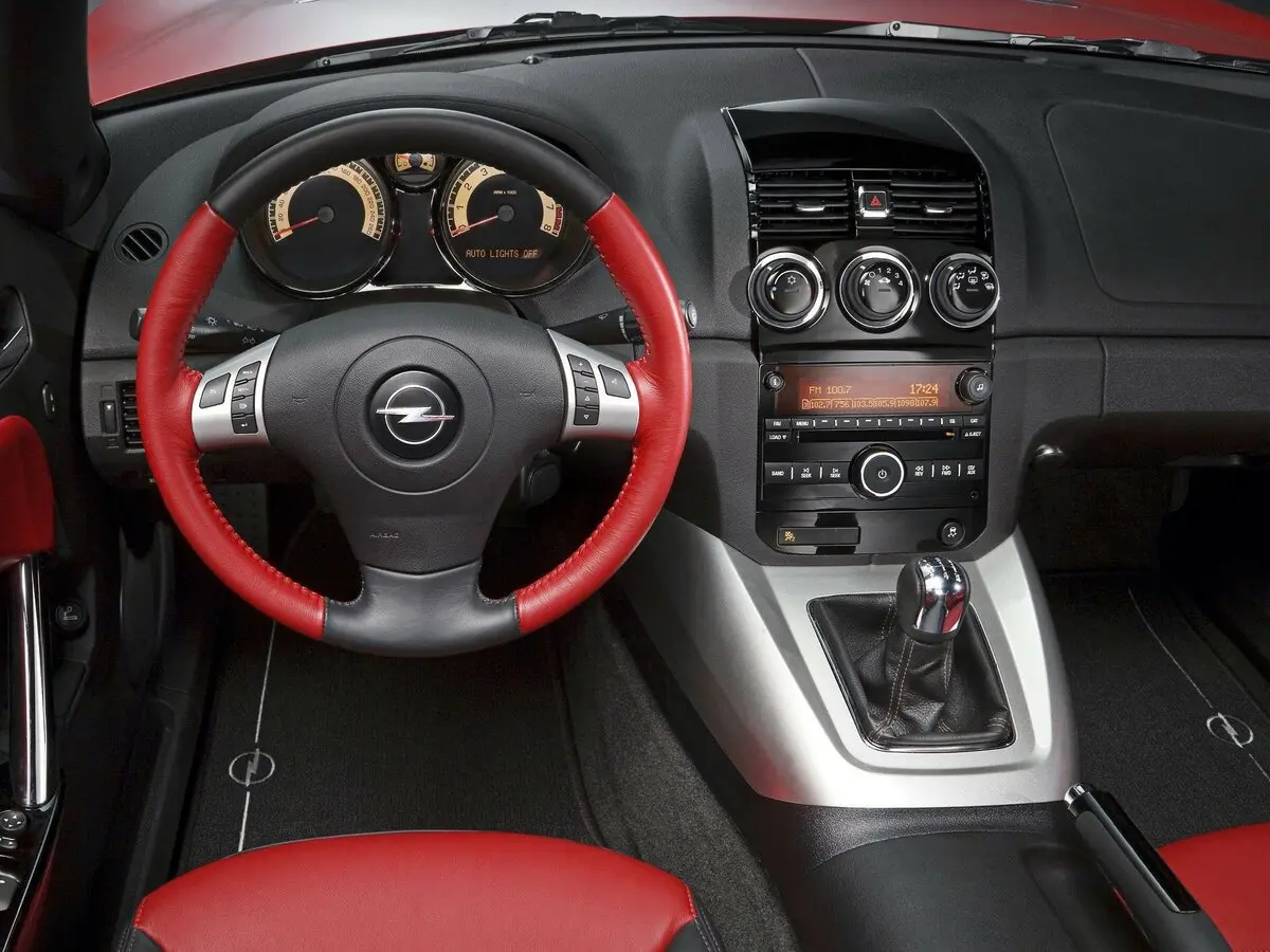 Opel GT II Родстер — photo 6