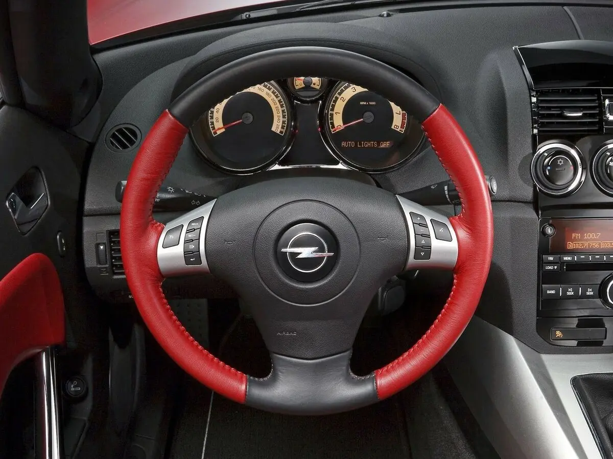 Opel GT II Родстер — photo 8