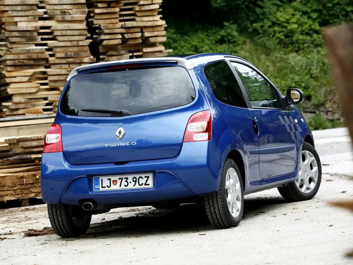 Renault Twingo II Хэтчбек 3 дв. — 照片 4