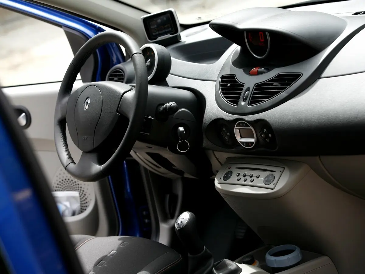 Renault Twingo II Хэтчбек 3 дв. — 照片 5